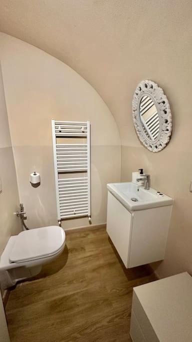 Couple'S Dream Loft 100Mt From Duomo And Lake Como Bagian luar foto