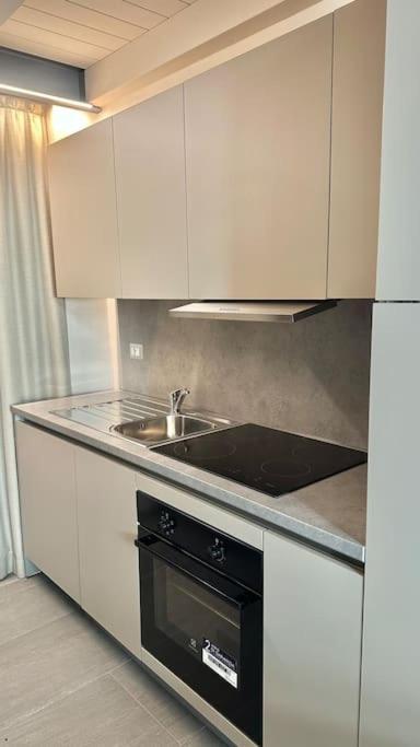 Couple'S Dream Loft 100Mt From Duomo And Lake Como Bagian luar foto