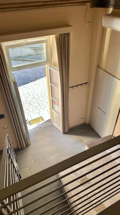 Couple'S Dream Loft 100Mt From Duomo And Lake Como Bagian luar foto