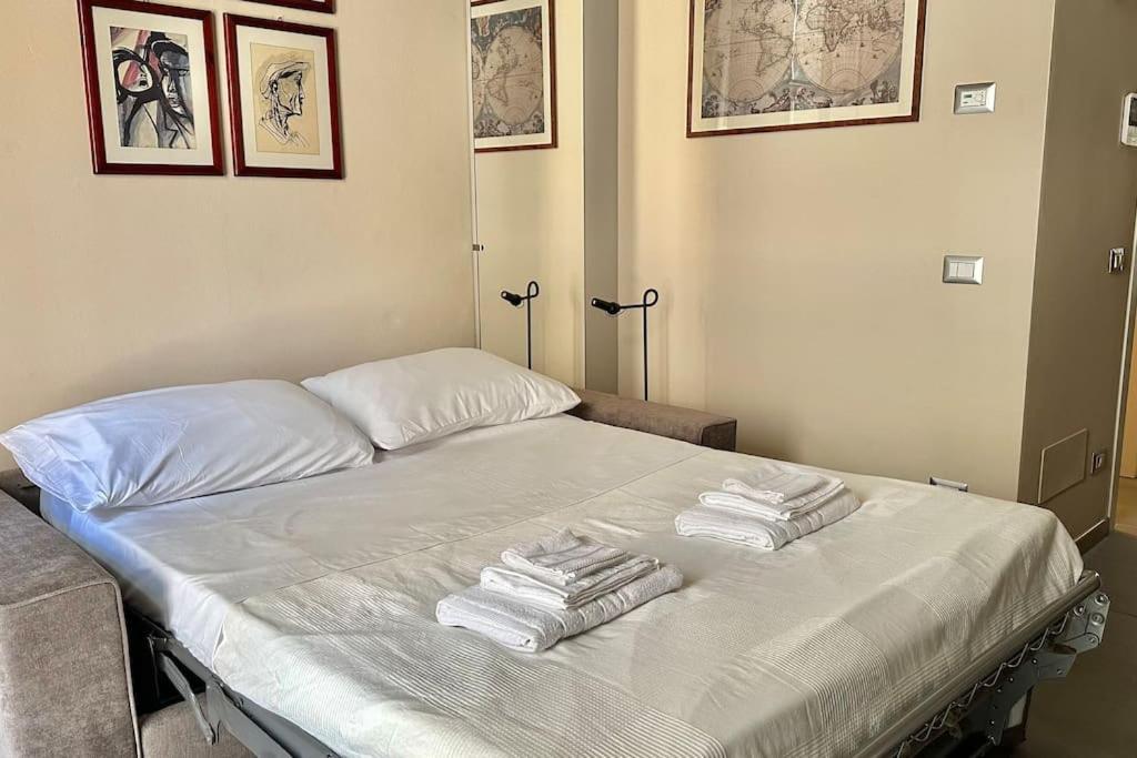 Couple'S Dream Loft 100Mt From Duomo And Lake Como Bagian luar foto